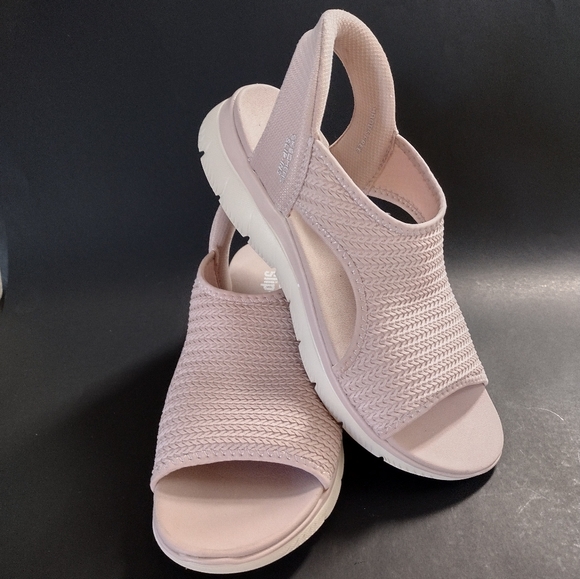 Sketcher Shoes - NEW -- SKECHERS SLIP-INS -  WOMEN'S SANDALS SIZE : 10Summits Knit